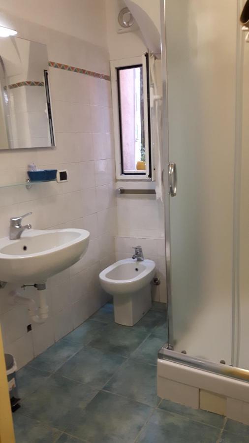 Mae Albenga Suites Luaran gambar